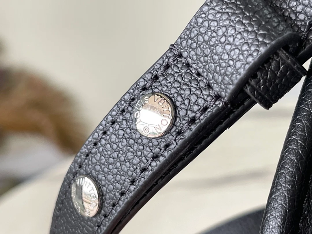 루이비통 부시 에피 핸드백 M59386