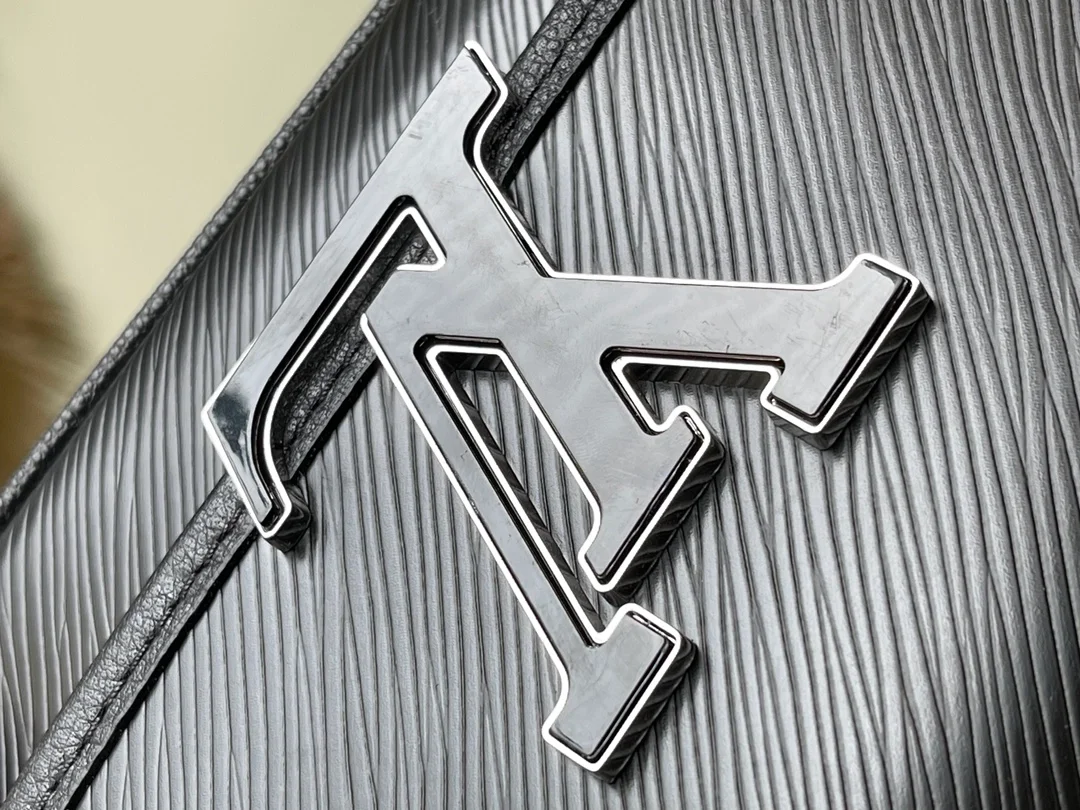 루이비통 부시 에피 핸드백 M59386