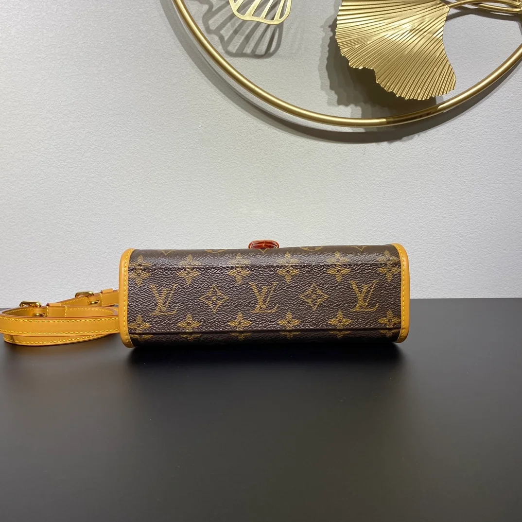 루이비통 아이비 모노그램 핸드백 M44919