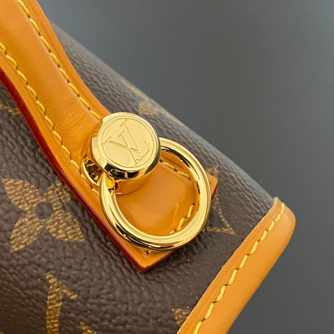 루이비통 아이비 모노그램 핸드백 M44919