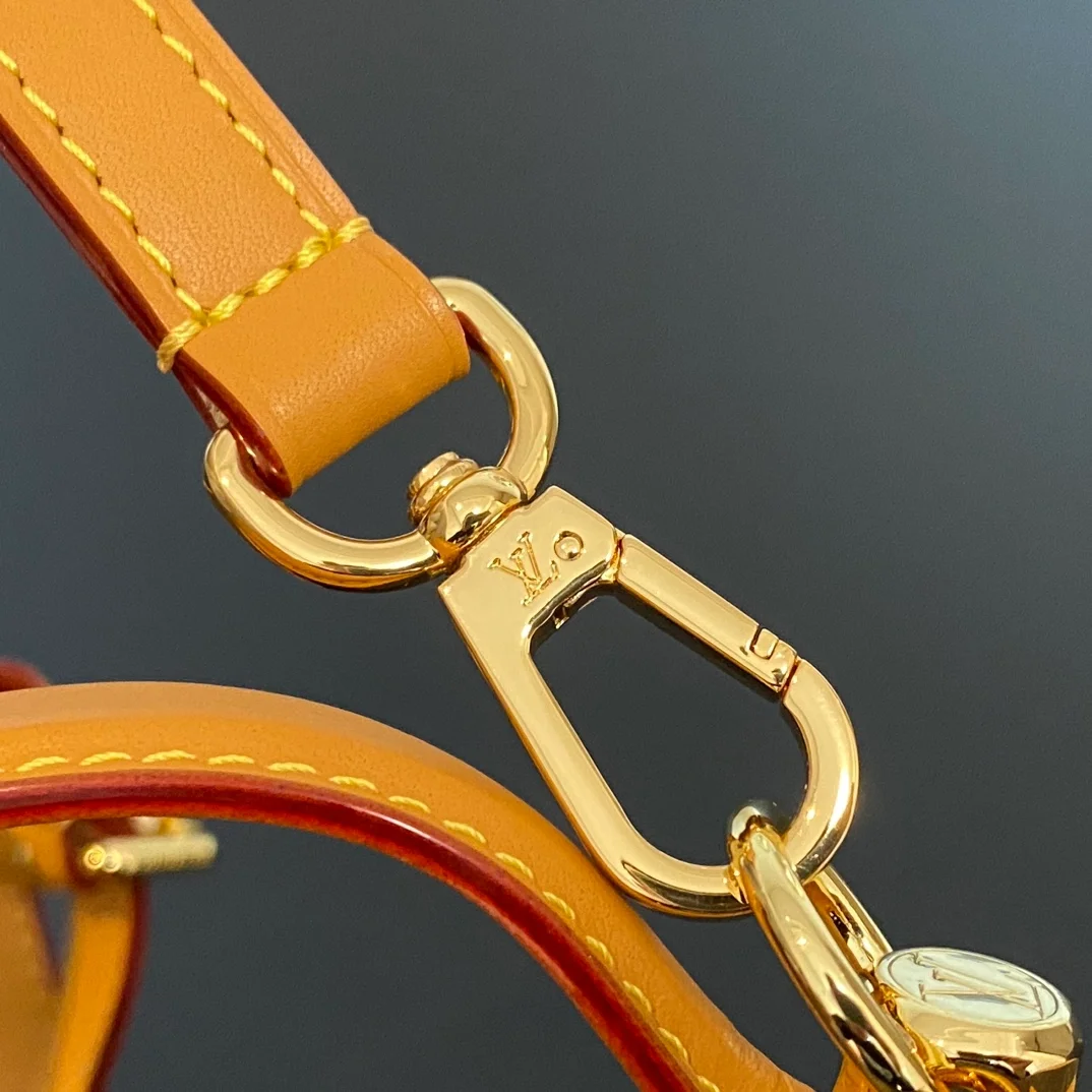 루이비통 아이비 모노그램 핸드백 M44919