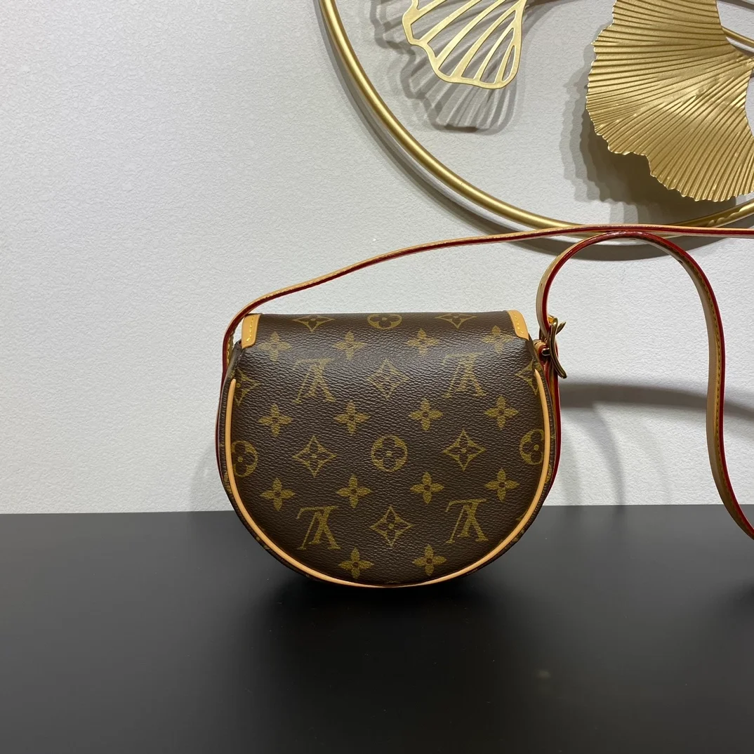 루이비통 탬버린 크로스 백 M44860