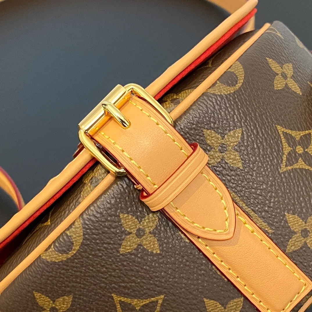 루이비통 탬버린 크로스 백 M44860