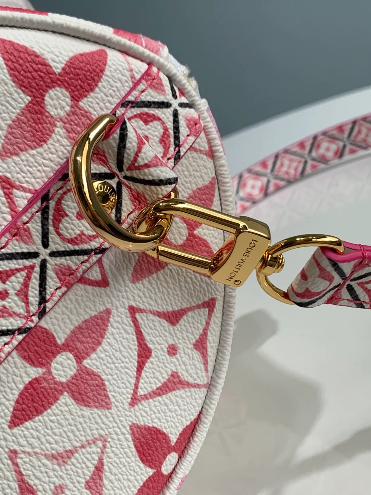 루이비통 스피디 반둘리에 25 M23073