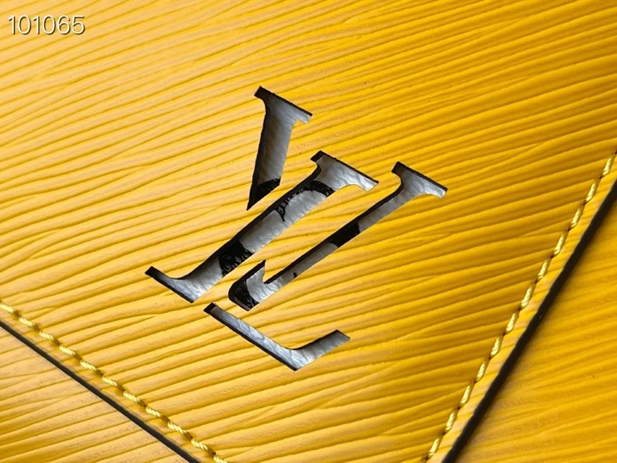 루이비통 마렐 에피 체인백 M59488