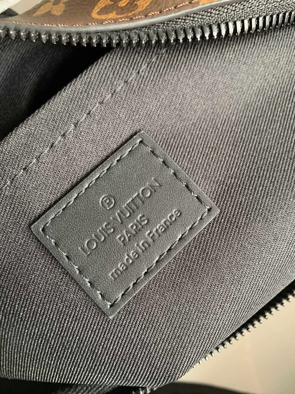 루이비통 S 락 메신저 백 M45806