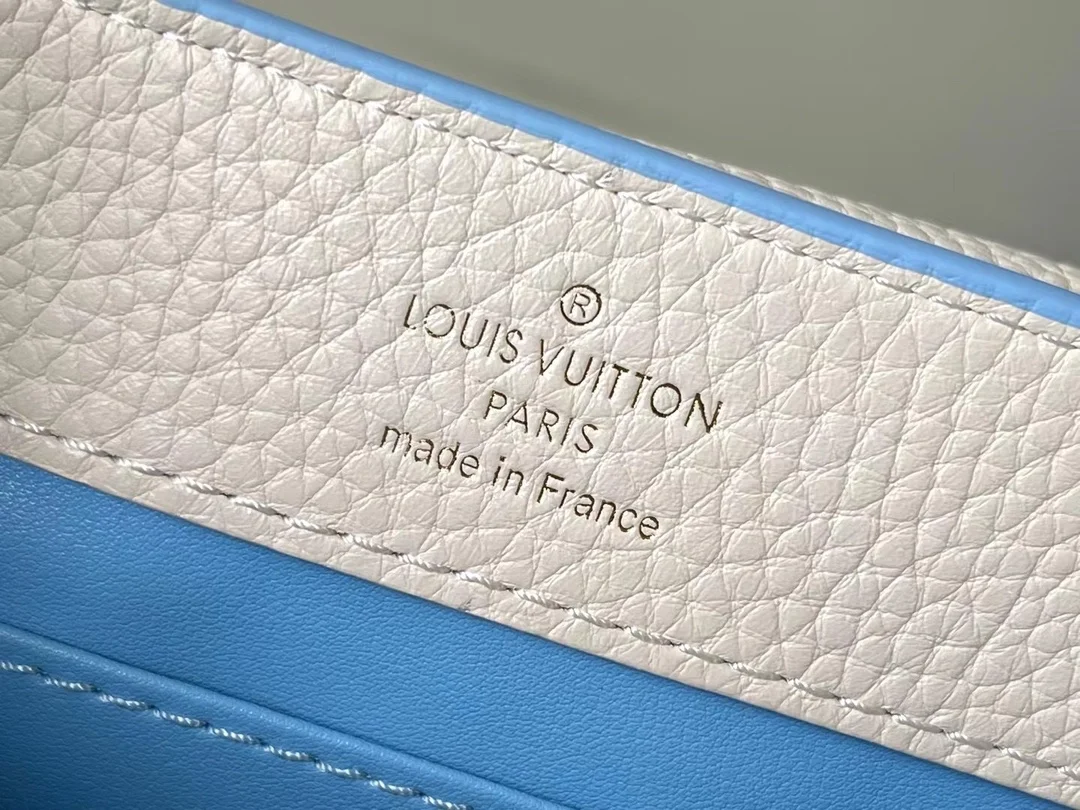 루이비통 카퓌신 미니 백 M21887