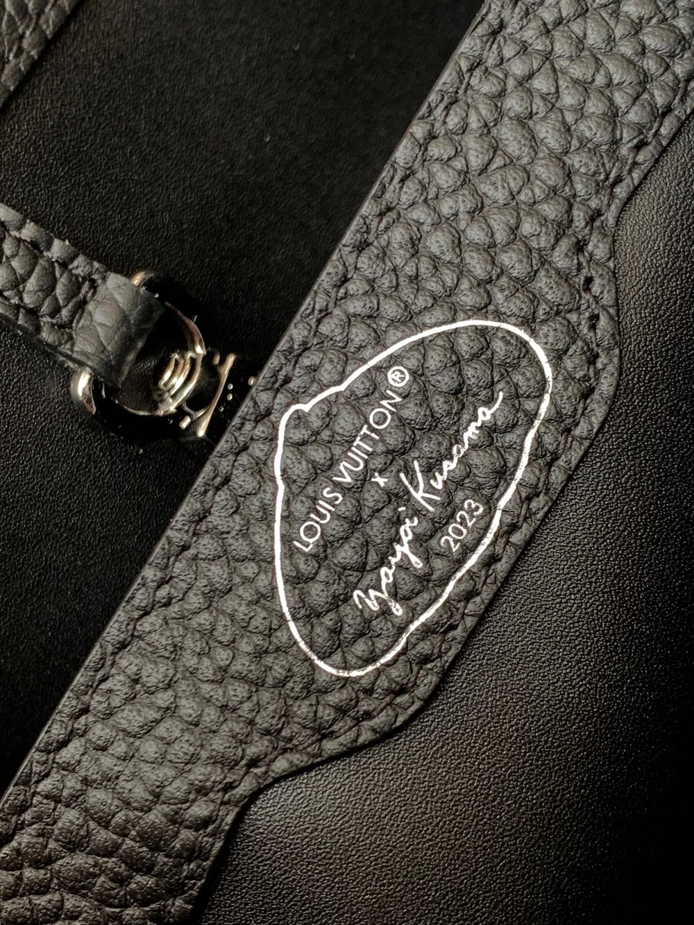 루이비통 x YK 카퓌신 MM M21663