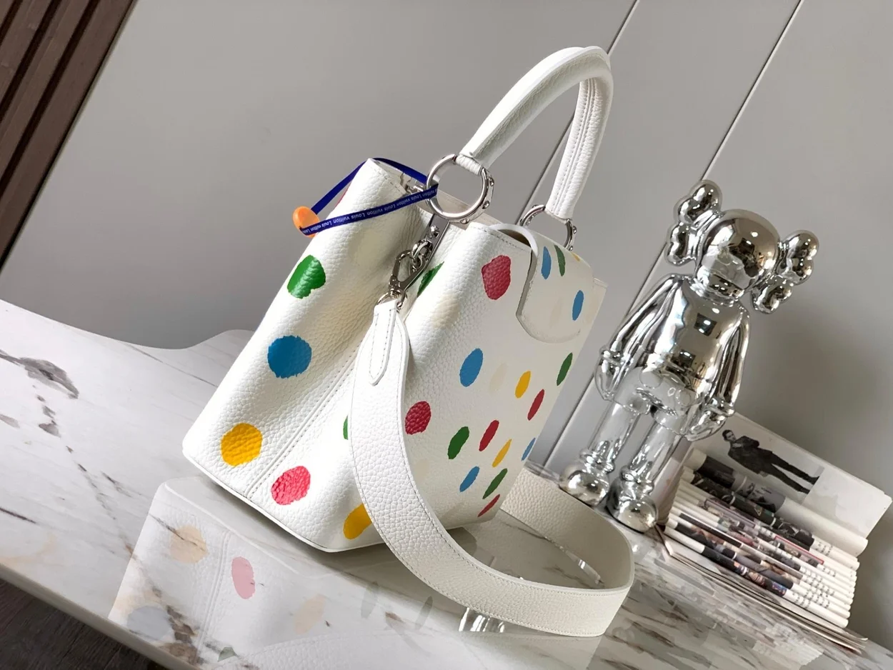 루이비통 x YK 카퓌신 MM M21637