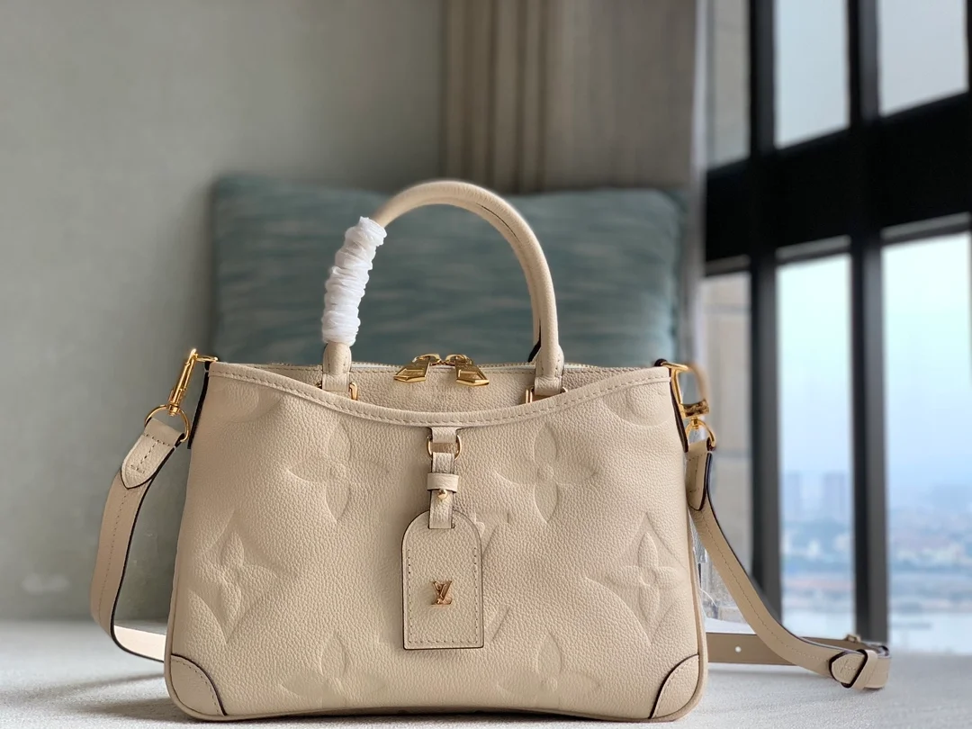 루이비통 트라이아논 PM 백 M46503