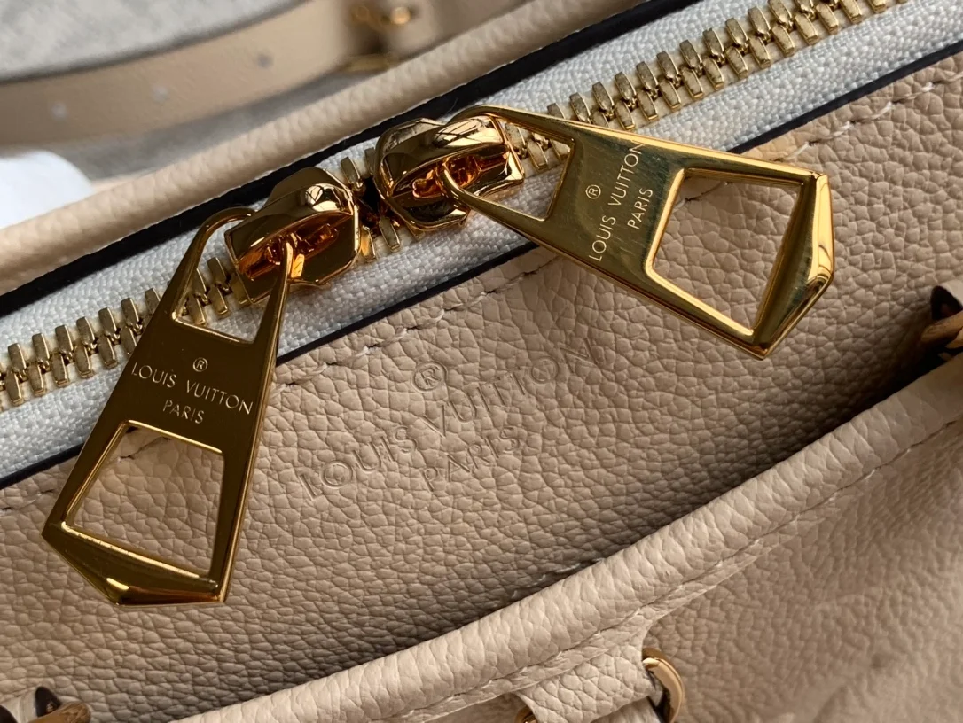 루이비통 트라이아논 PM 백 M46503