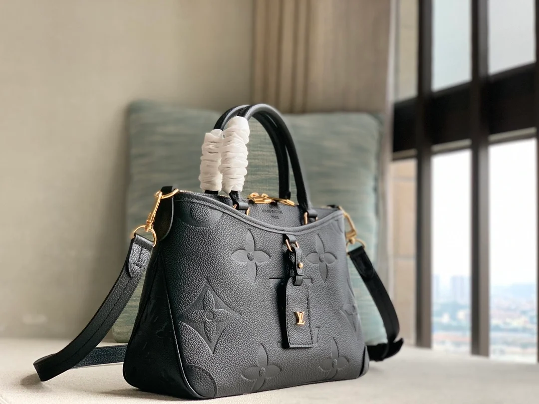 루이비통 트라이아논 PM 백 M46488