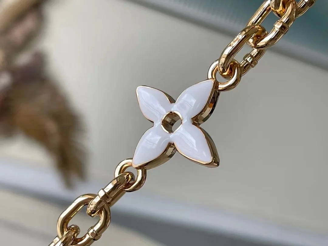 루이비통 카퓌신 BB 백 M22512