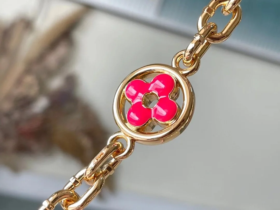 루이비통 카퓌신 미니 백 M22375