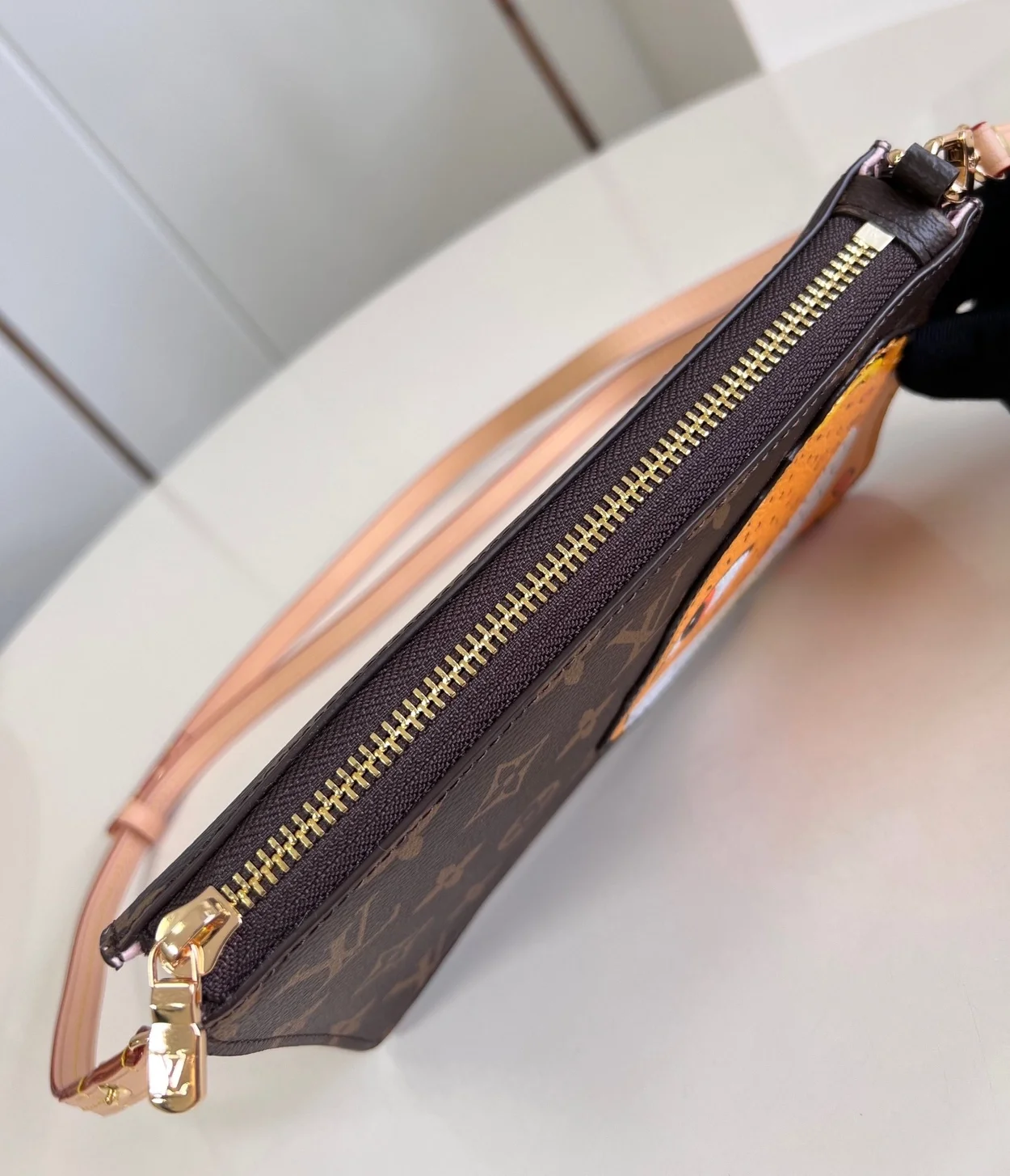 루이비통 렉싱턴 파우치 M83685