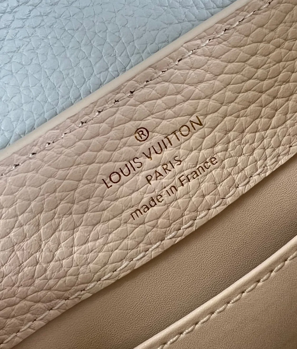 루이비통 카퓌신 미니 백 M25339