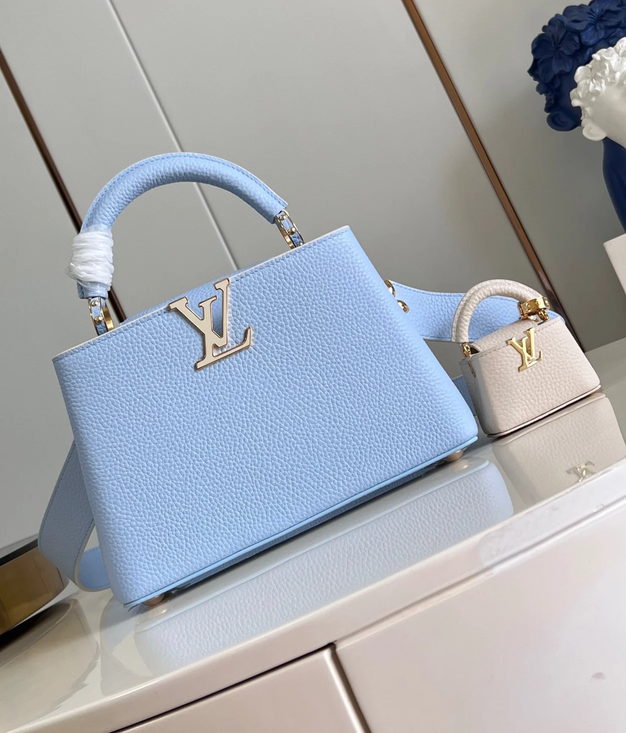 루이비통 카퓌신 BB M24575