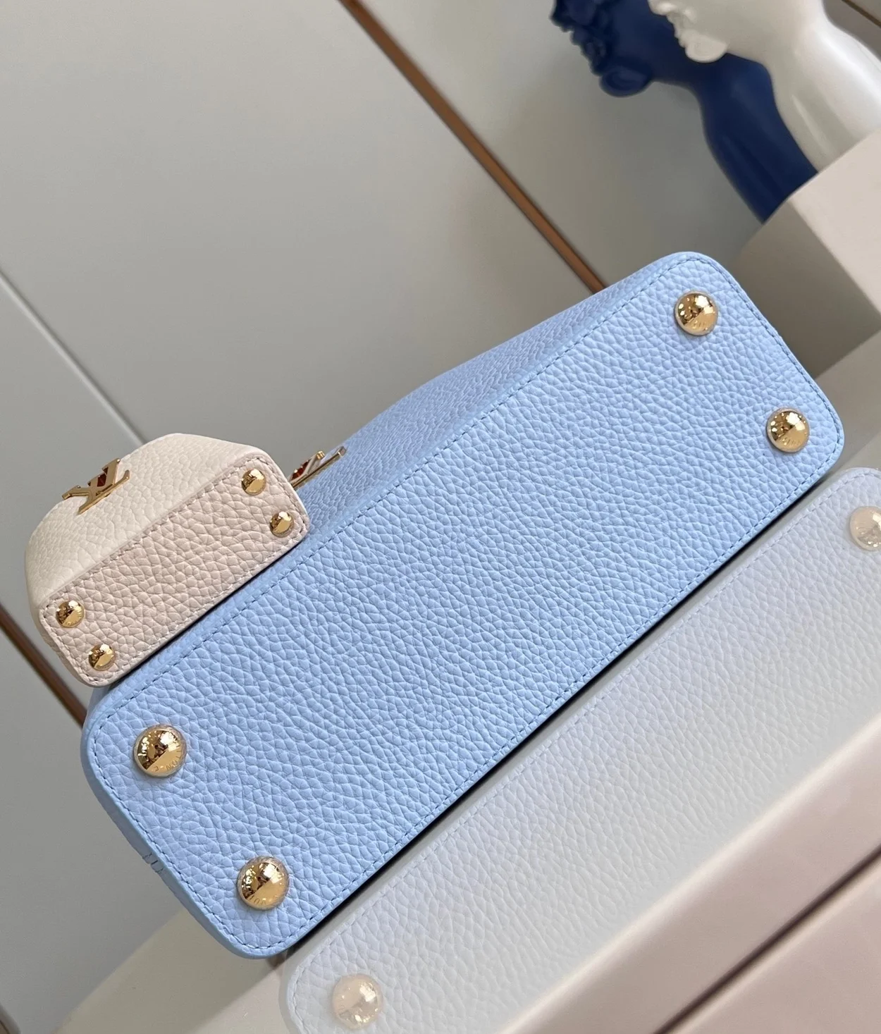 루이비통 카퓌신 BB M24575