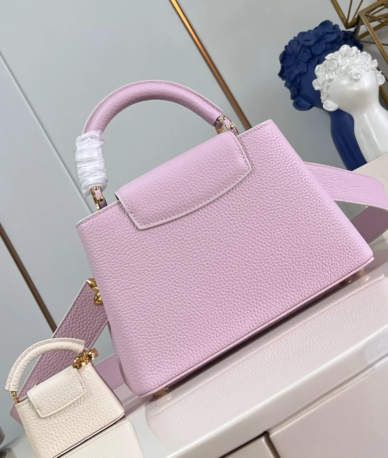 루이비통 카퓌신 BB M24120