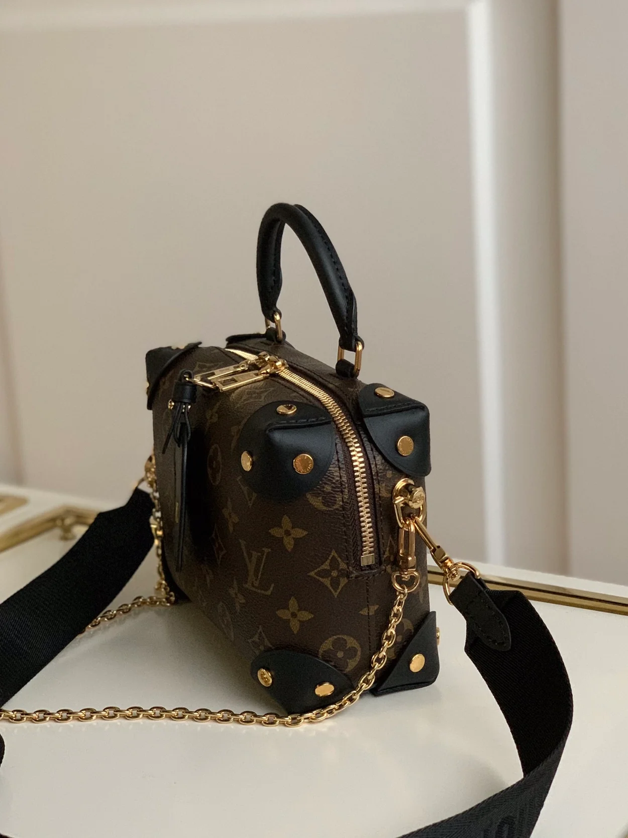 루이비통 쁘띠 말 수플 모노그램 캔버스 블랙 M45571