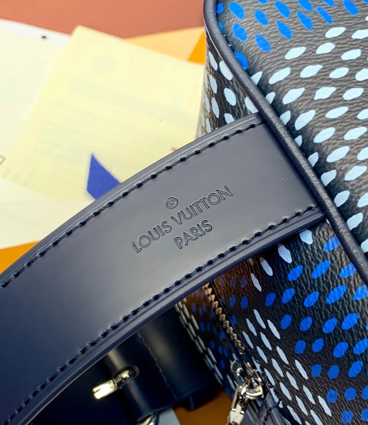 루이비통 락커 돕 키트 블루 N40747