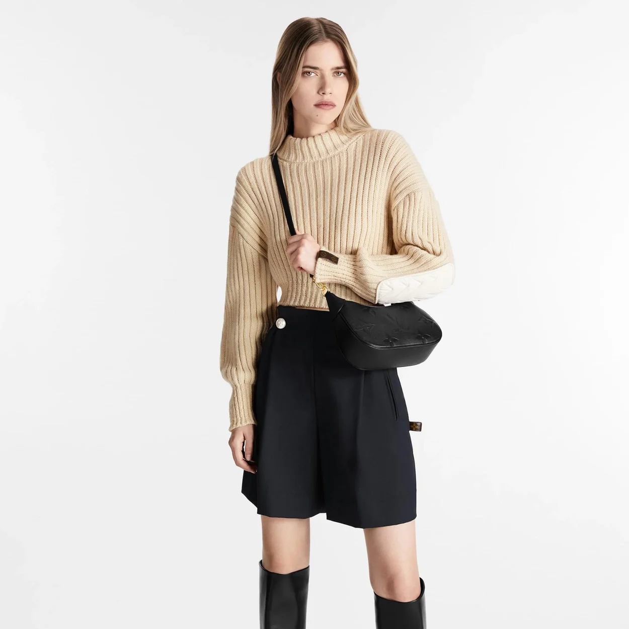 루이비통 바가텔 모노그램 앙프렝뜨 레더 블랙 M46002