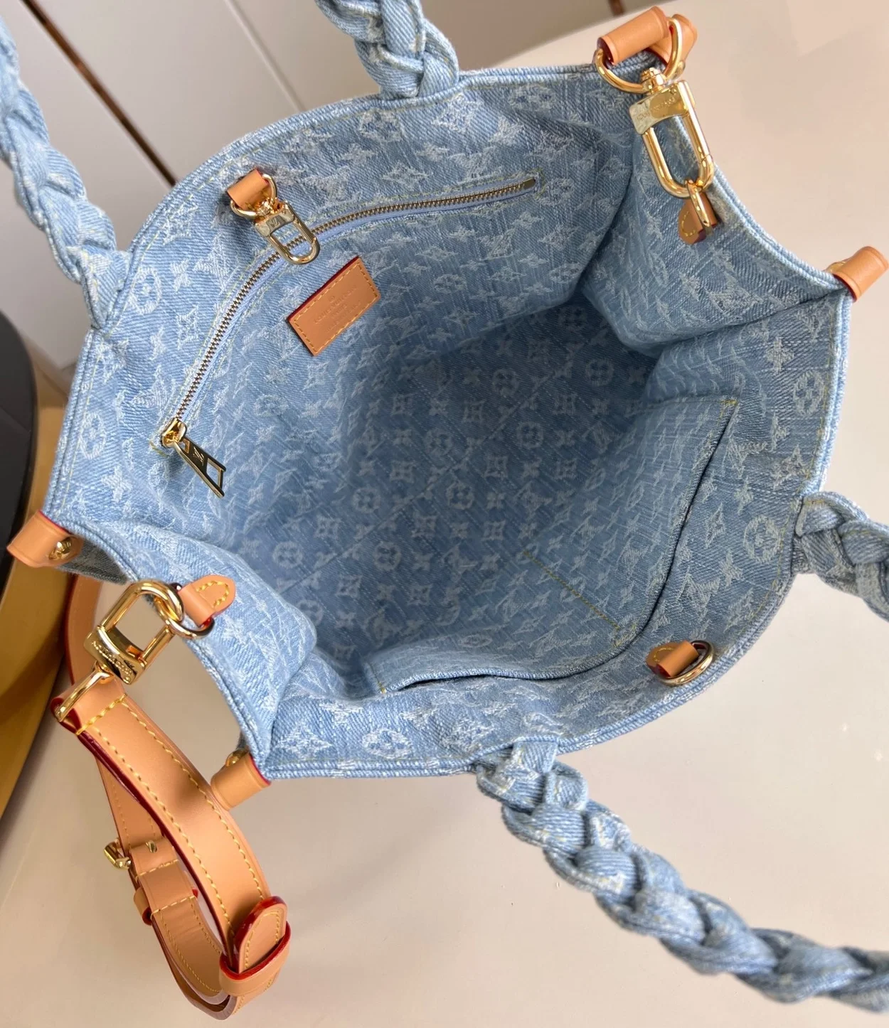 루이비통 렛 고 PM 데님 스카이블루 M24897