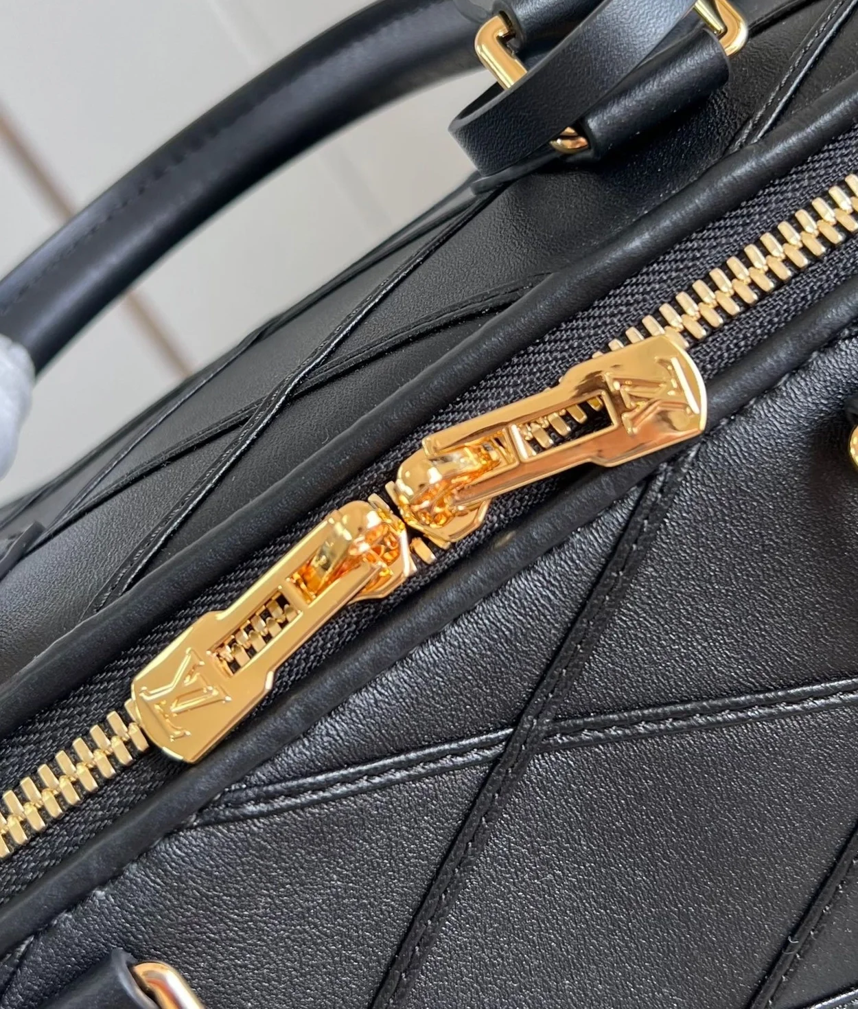 루이비통 스피디 반둘리에 25 M24206