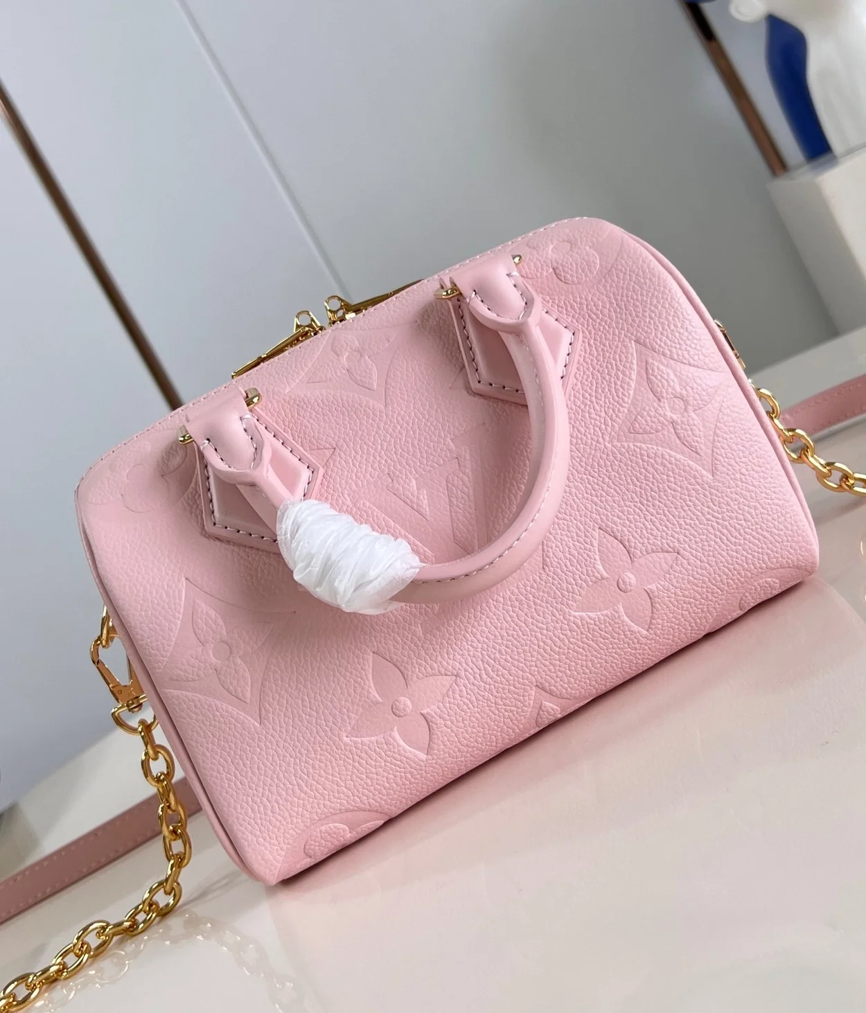 루이비통 스피티 반둘리에 20 M47136