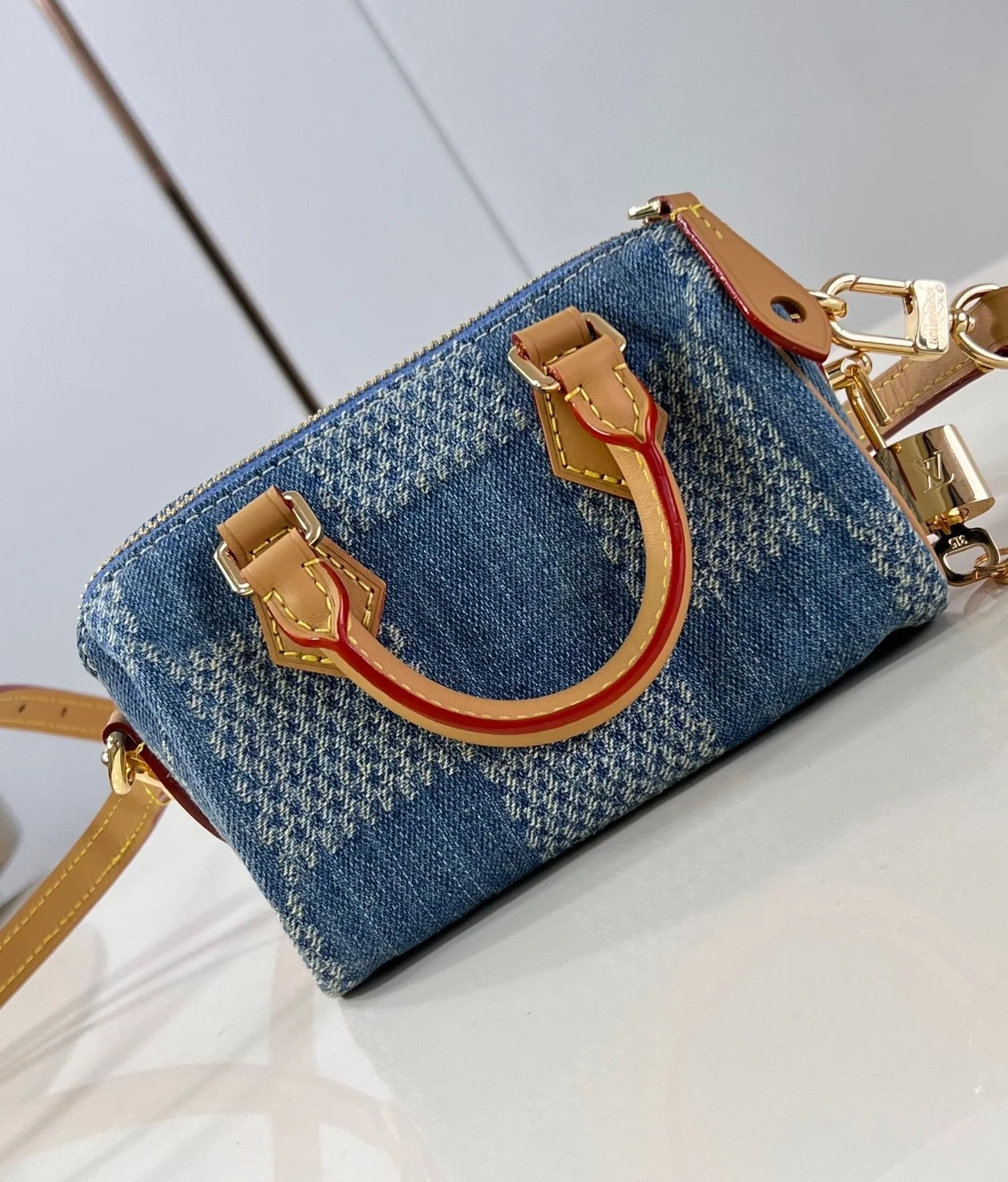 루이비통 스피디 반둘리에 18 N40682