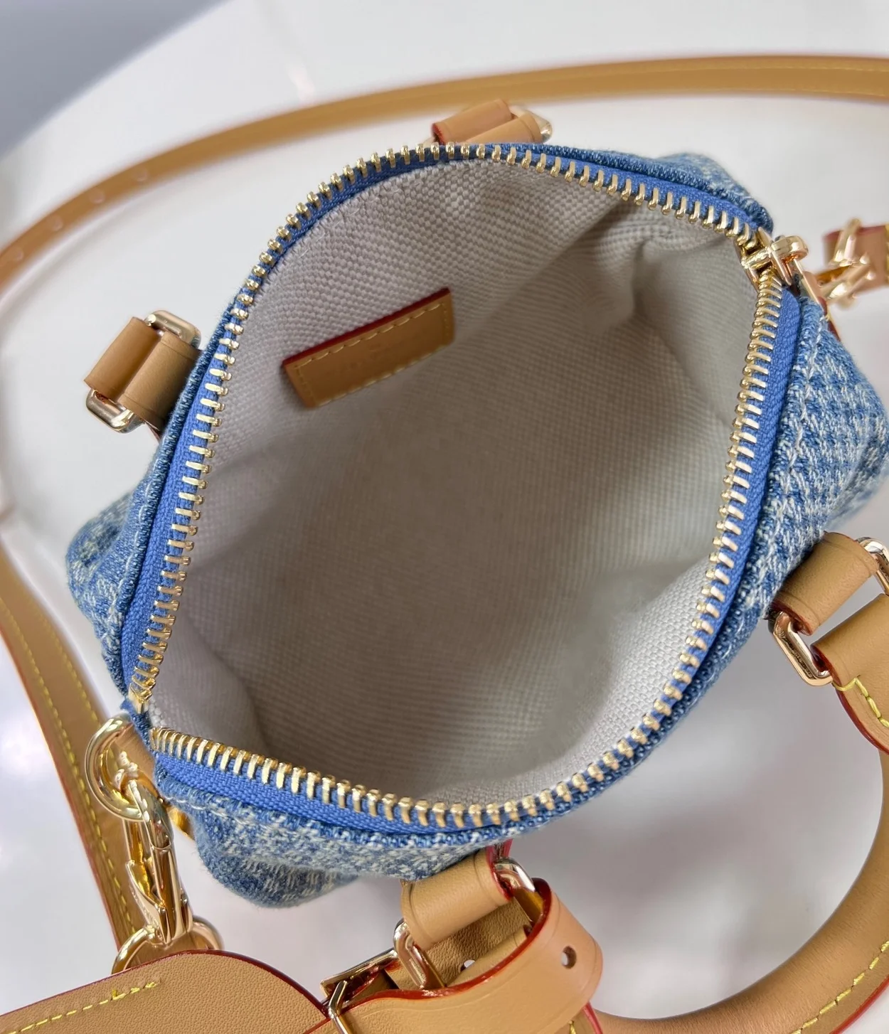 루이비통 스피디 반둘리에 18 N40682