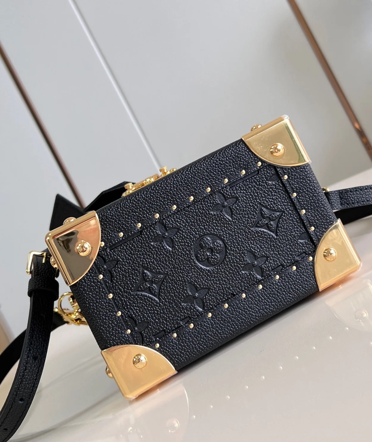 루이비통 모노그램 앙프렝뜨 카메라 박스 M11131