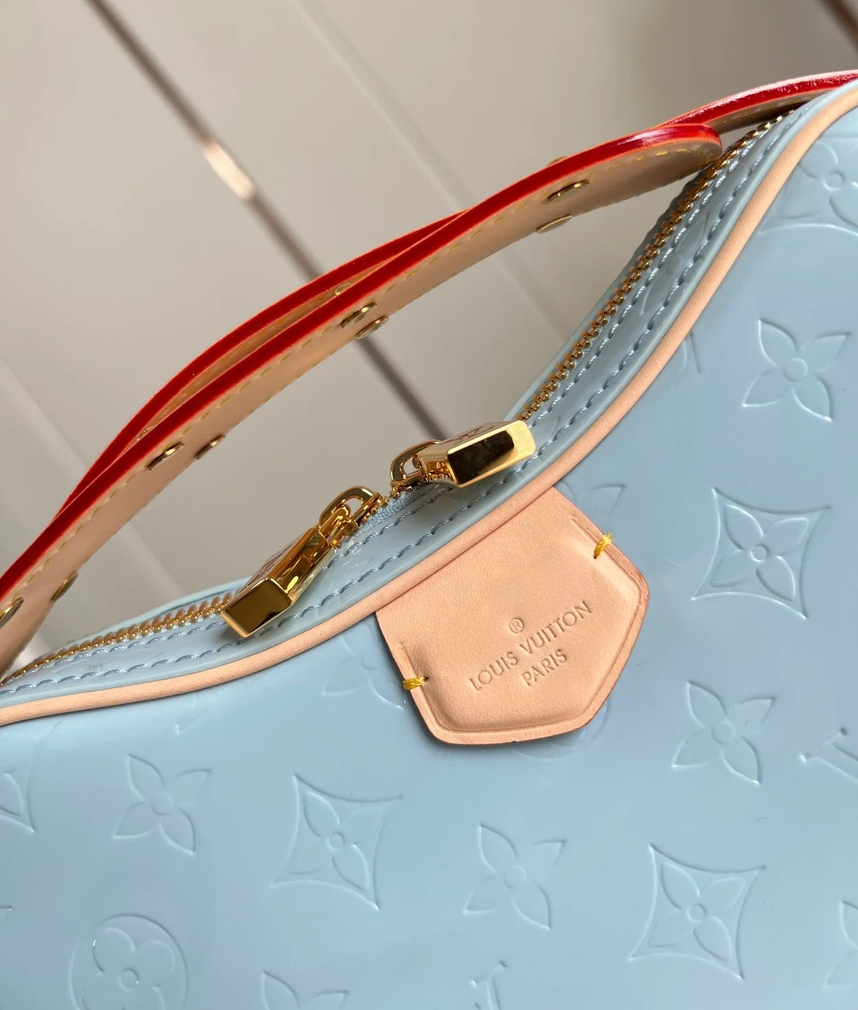 루이비통 크로아상 PM 모노그램 베르니 백 M24021