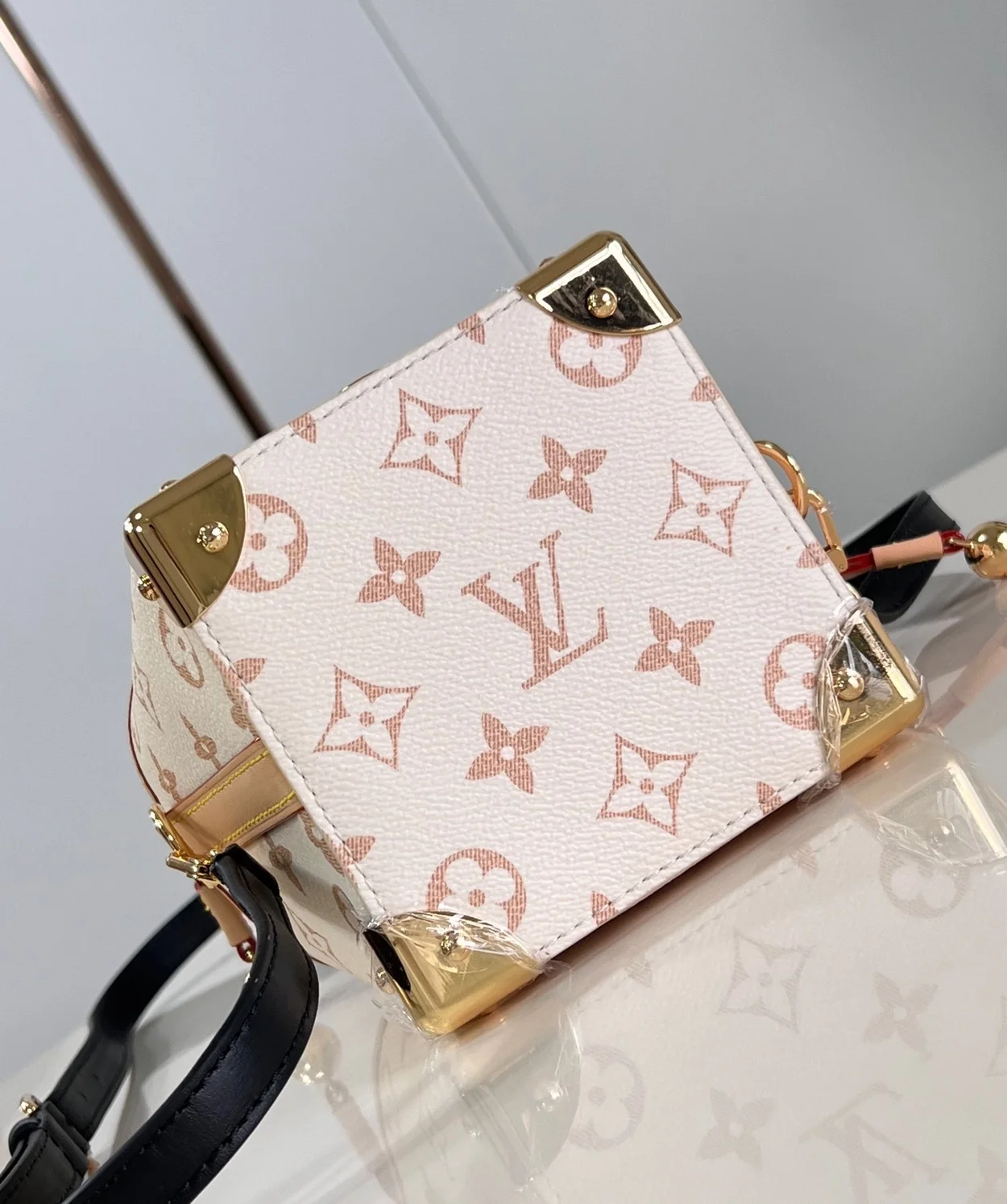 루이비통 노에 퍼스 숄더백 M83227