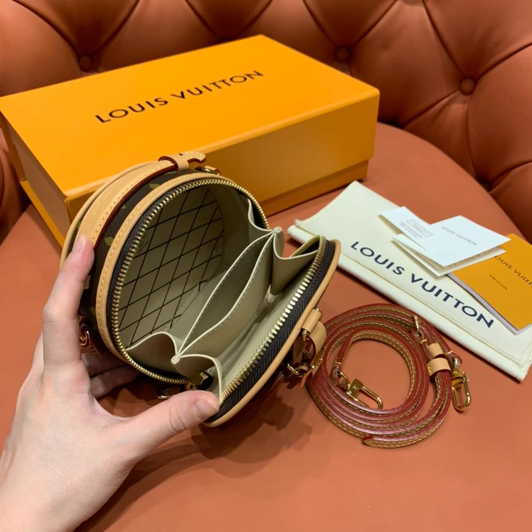 루이비통 미니 부아뜨 샤포 백 M44699