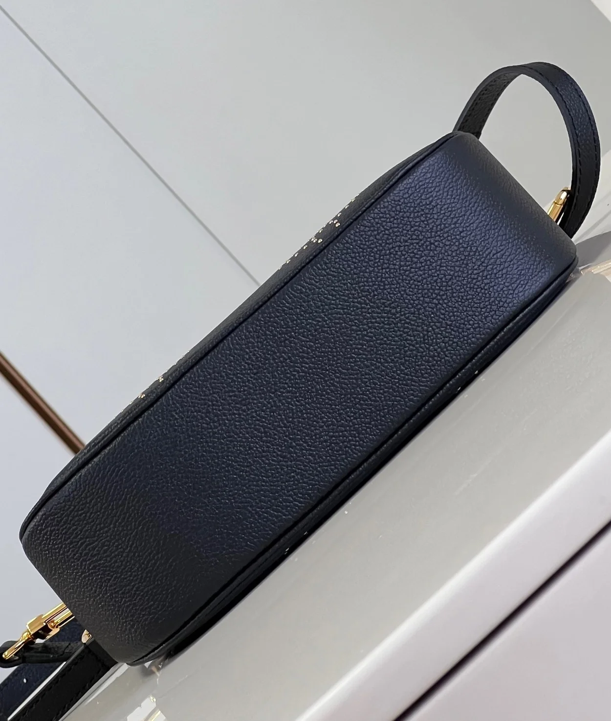 루이비통 바가텔 백 M46735