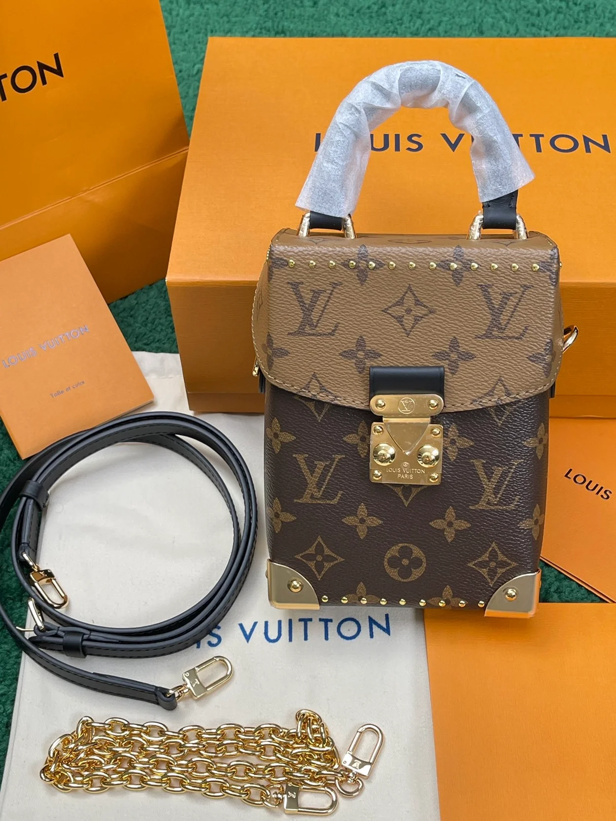 루이비통 모노그램 리버스 카메라 박스 M82465