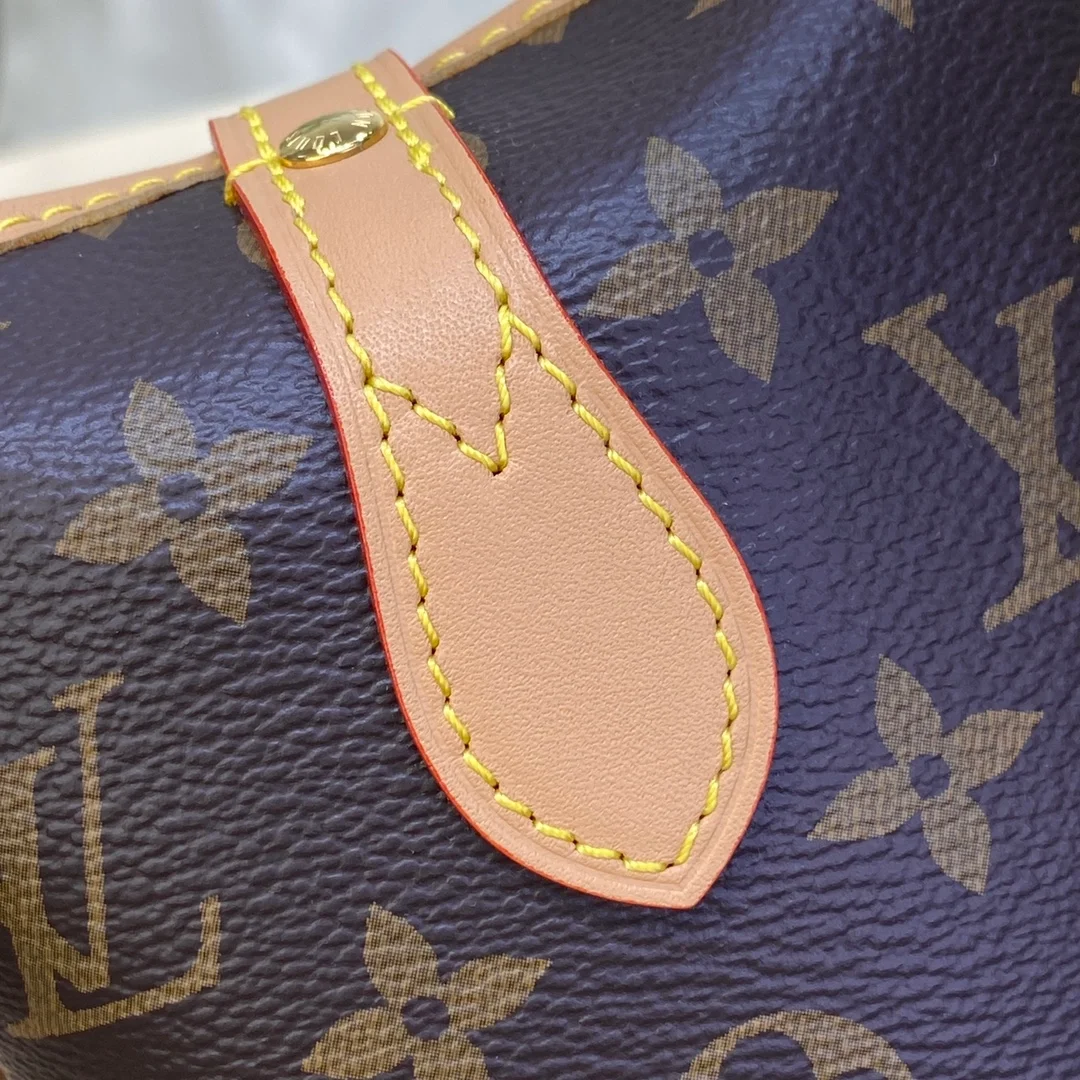 루이비통 모노그램 폴드 미 파우치 M80874