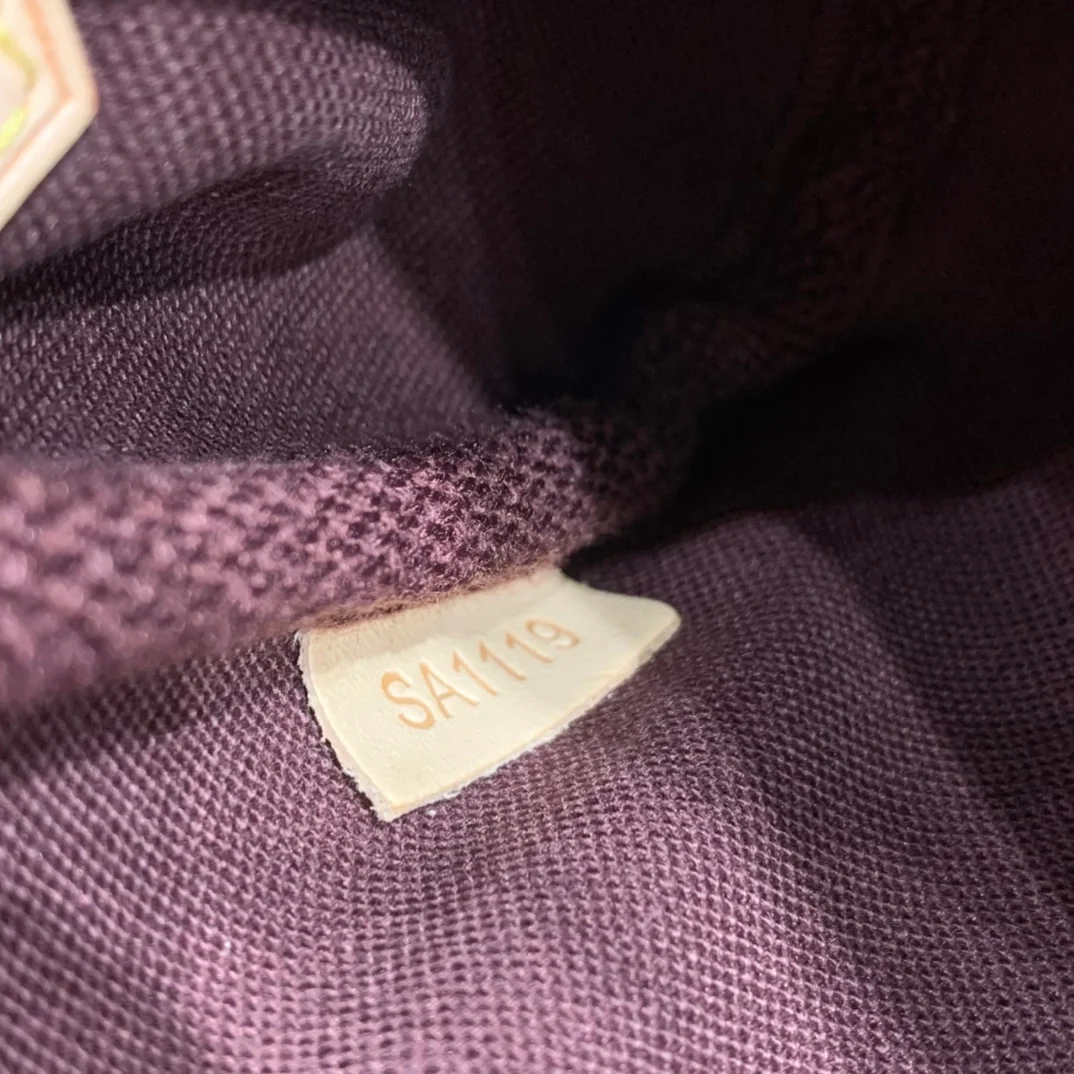 루이비통 모노그램 페이보릿 백 MM M40718