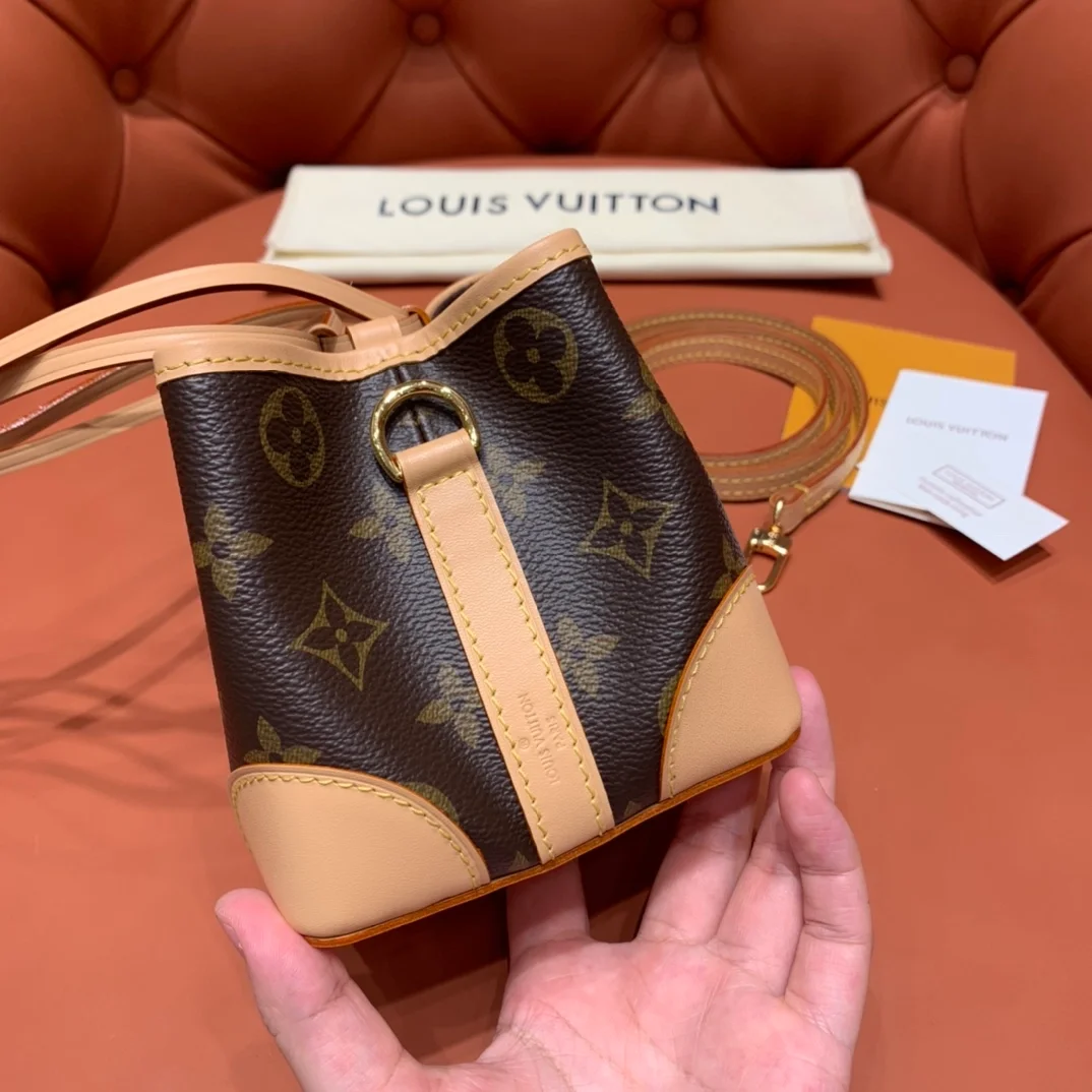 루이비통 노에 퍼스 백 M57099