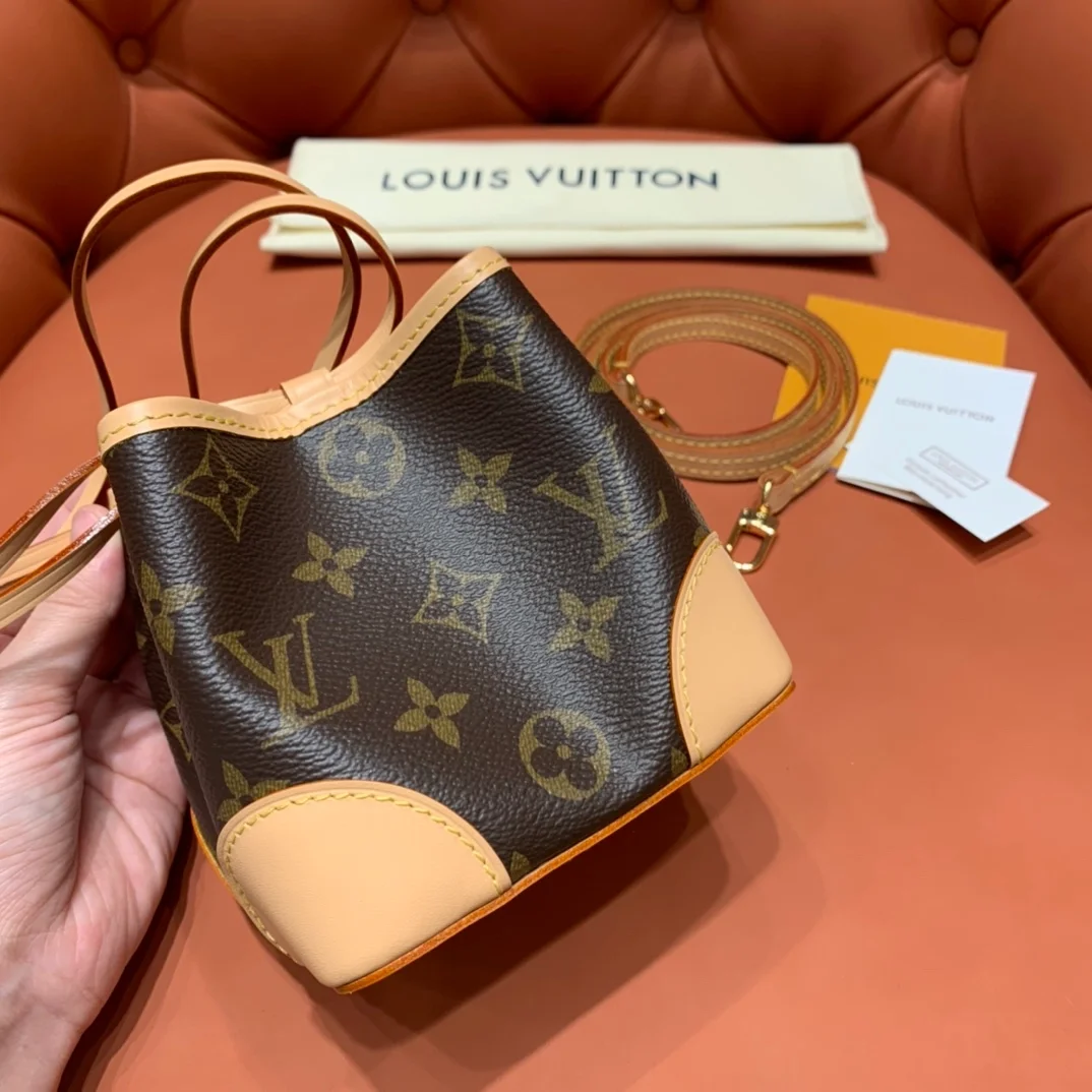 루이비통 노에 퍼스 백 M57099