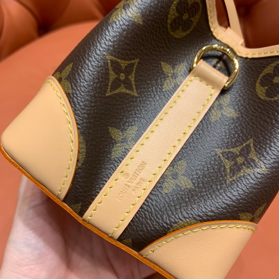 루이비통 노에 퍼스 백 M57099