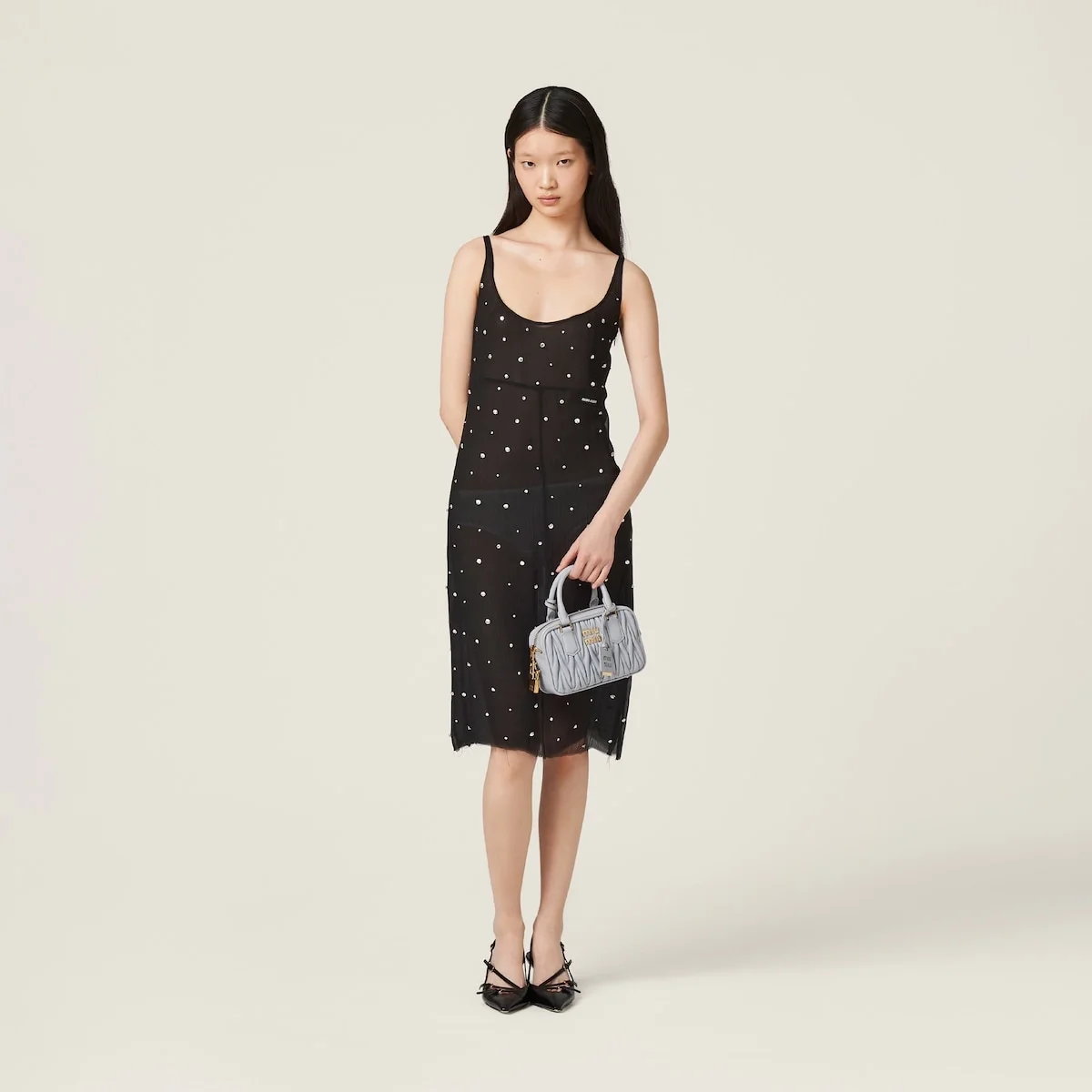 미우미우 스몰 아르카디 마테라쎄 나파 가죽백 콘플라워