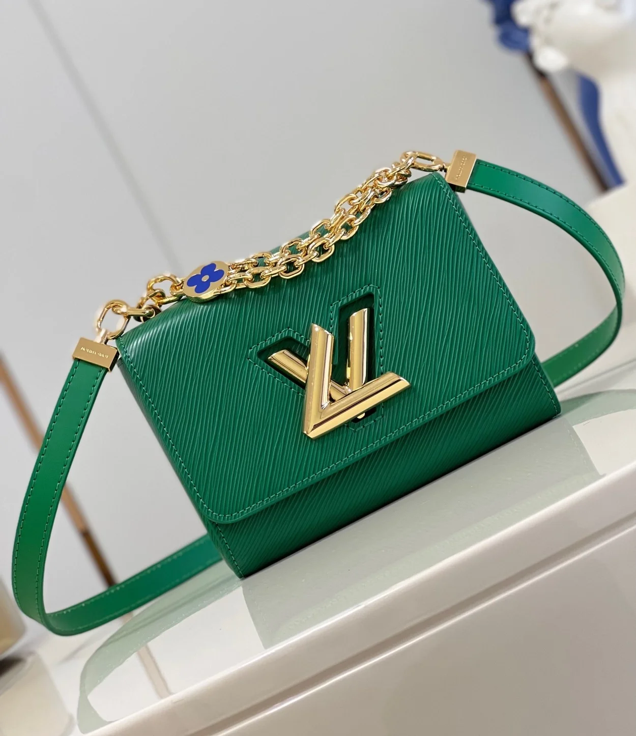 루이비통 트위스트 PM M21649