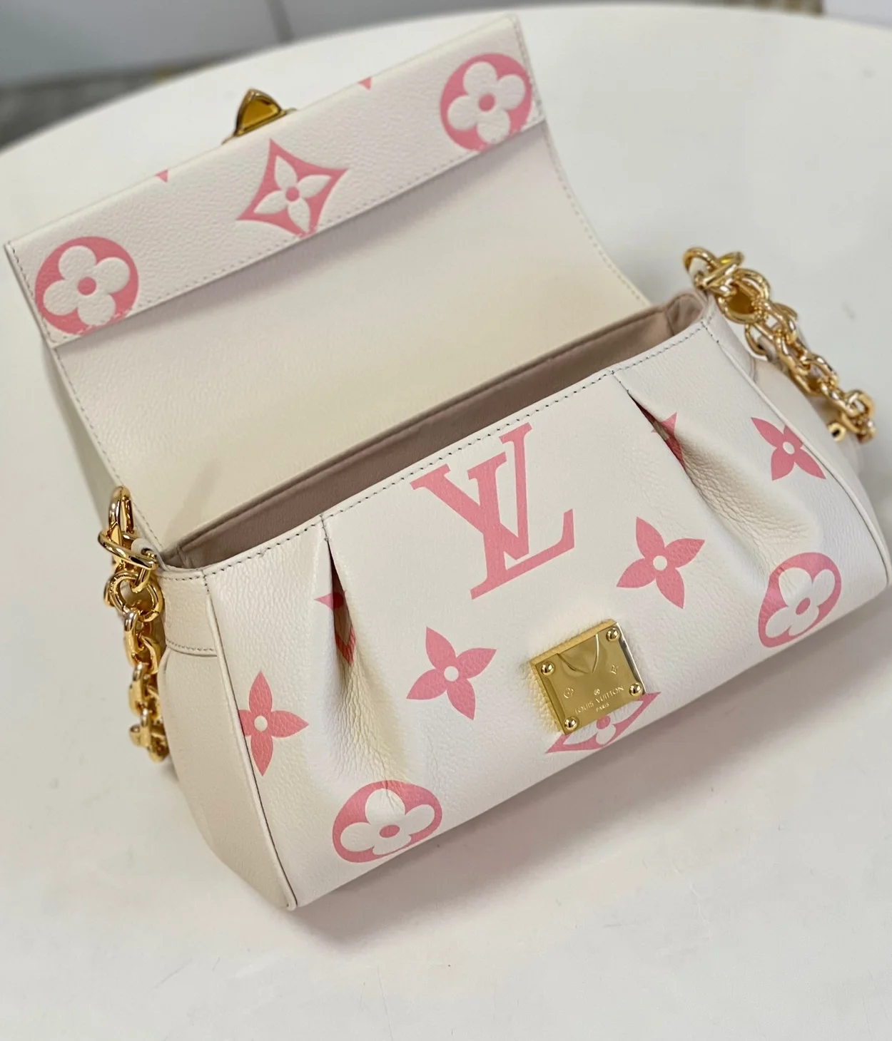 루이비통 모노그램 앙프렝뜨 페이보릿 백 M46393