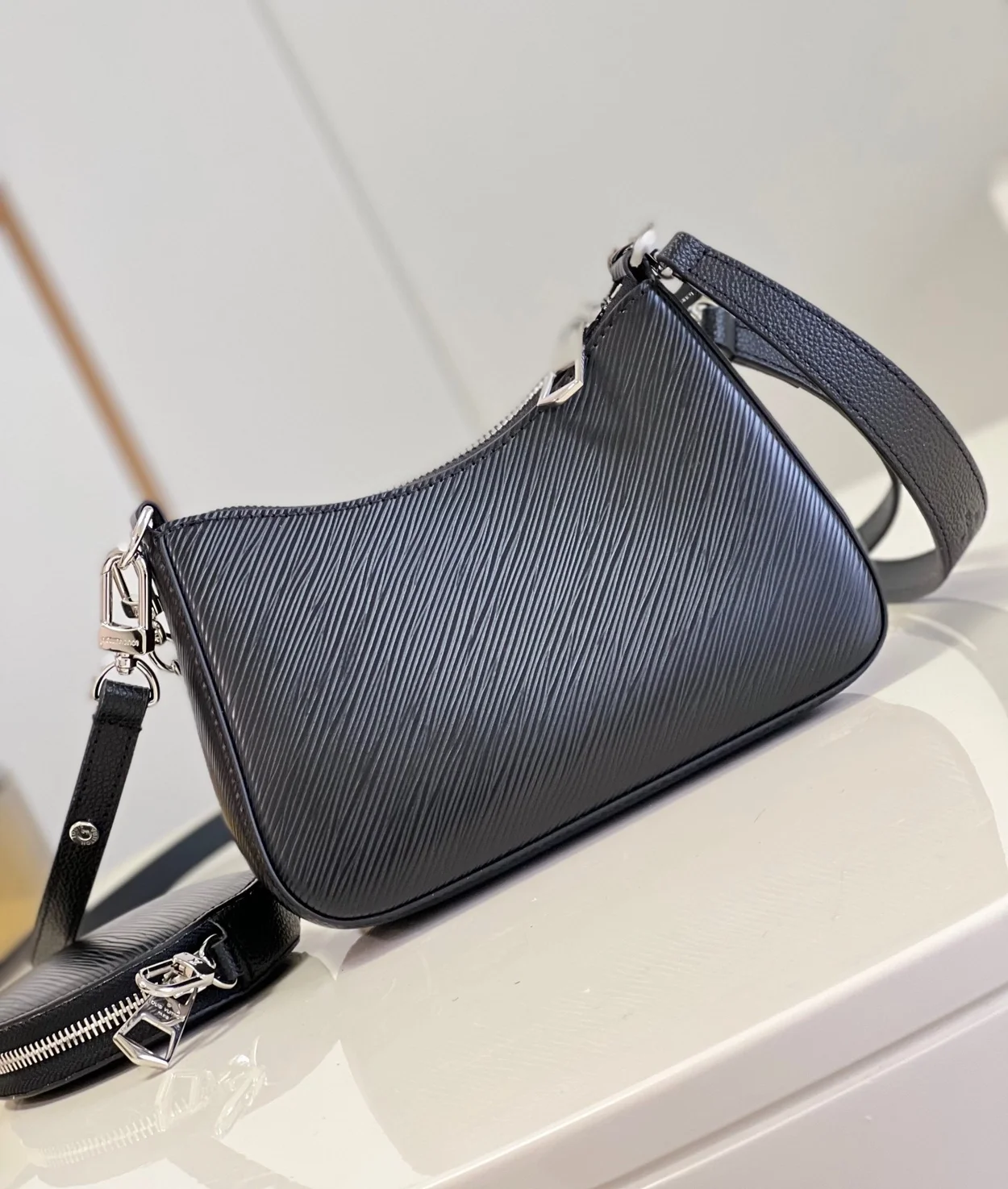 루이비통 마렐리니 에피 핸드백 M20998