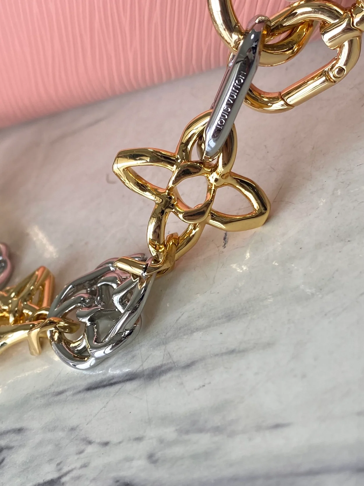 루이비통 트위스트 PM M23074