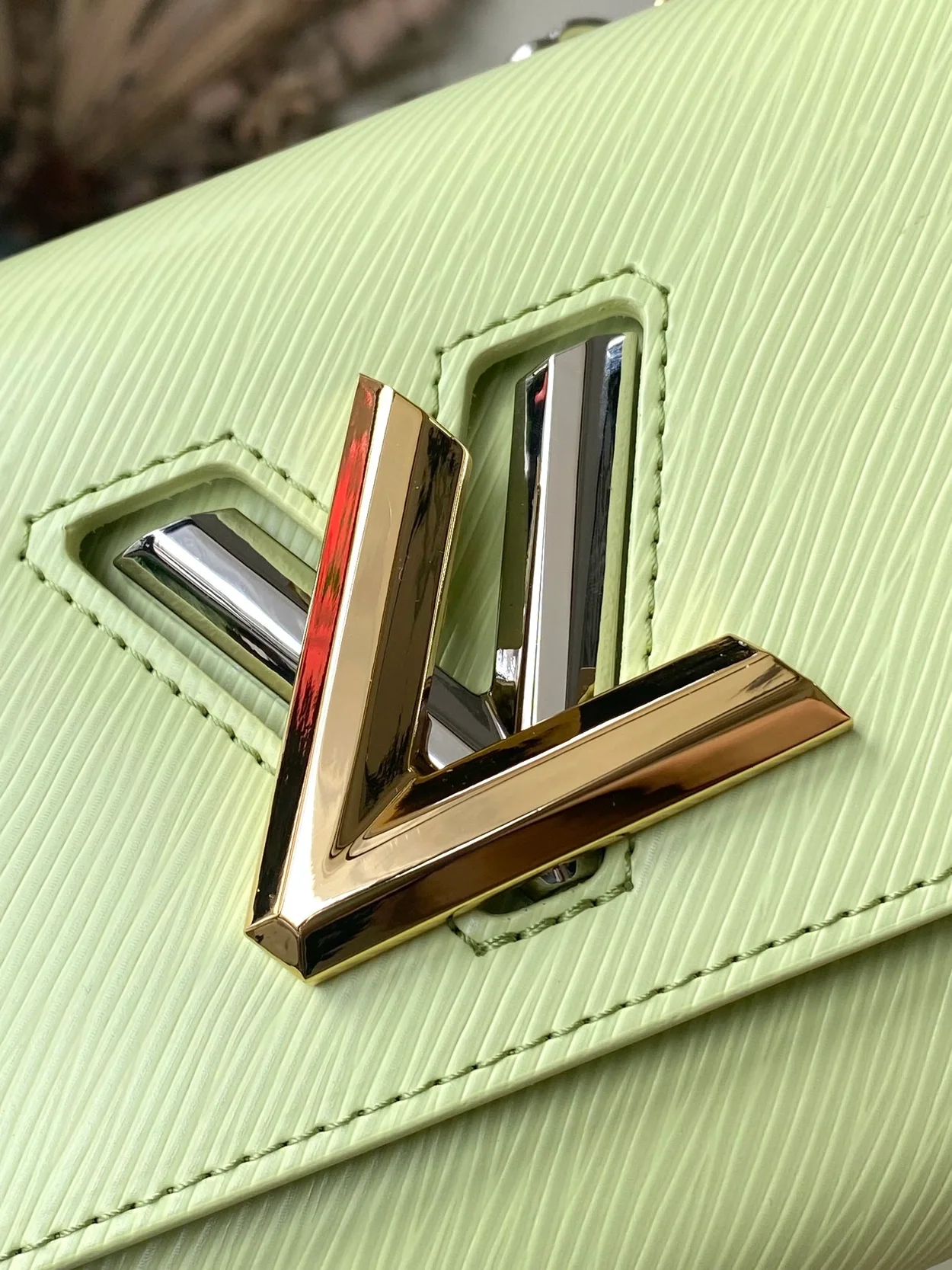 루이비통 트위스트 PM M22768