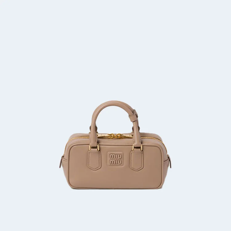 미우미우 레귤러 아르카디 가죽백 카메오