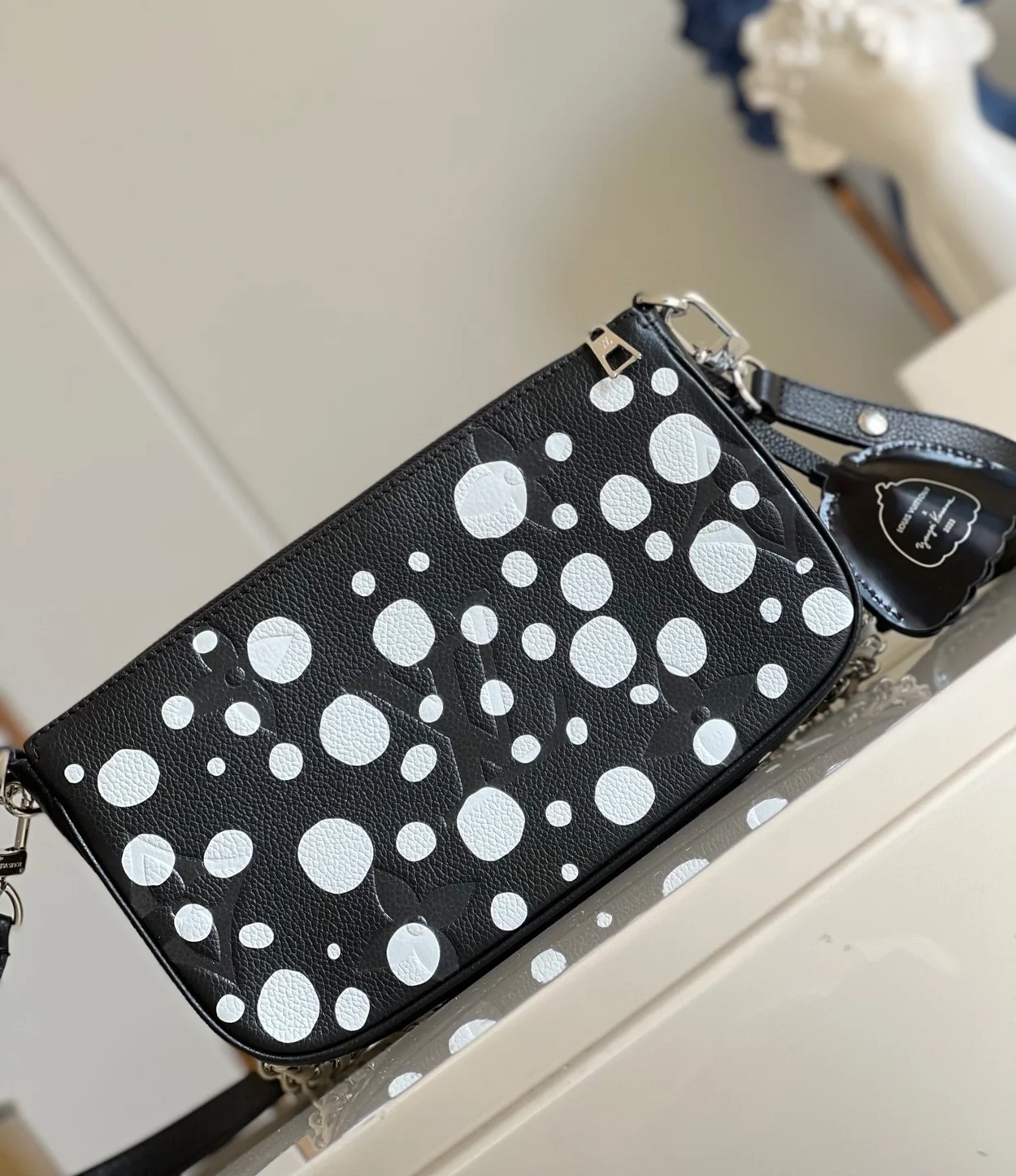 루이비통 x YK 멀티 포쉐트 악세서리 M46410